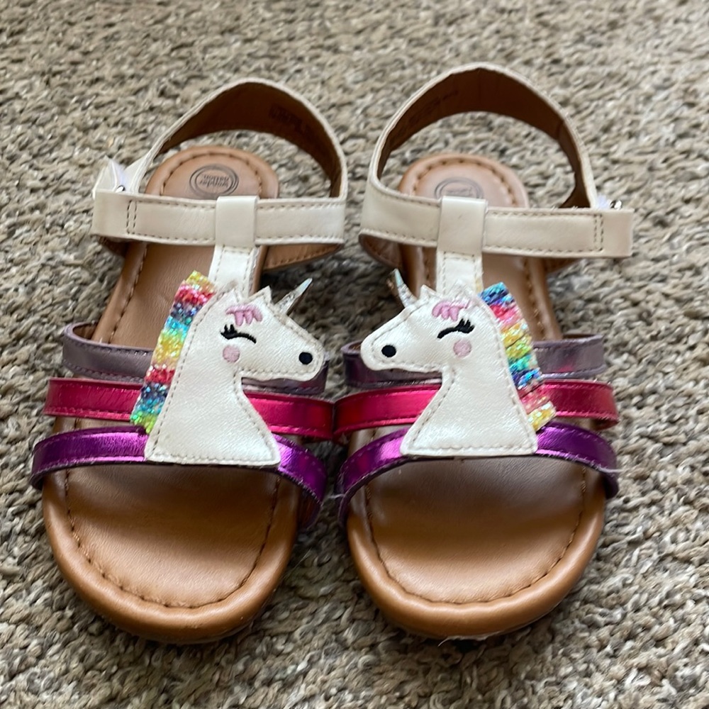 Little girls unicorn sandals